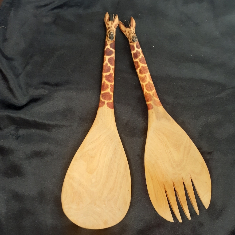 Vtg Giraffe Wood Carved Service Fork and Spoon Made in Kenya
